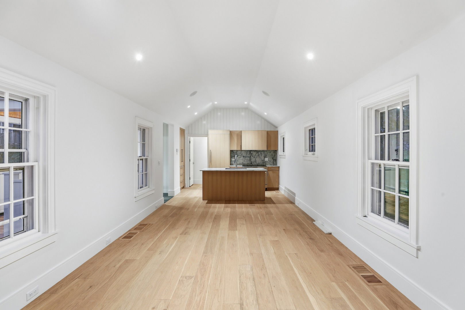 10 Silver Street photo 54