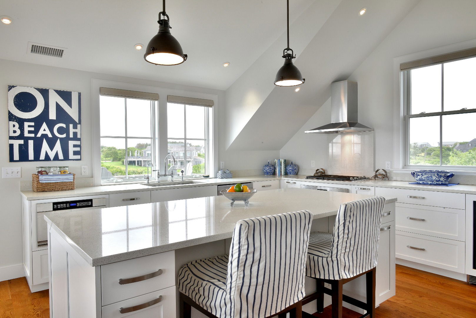 11 Columbus Avenue photo 26