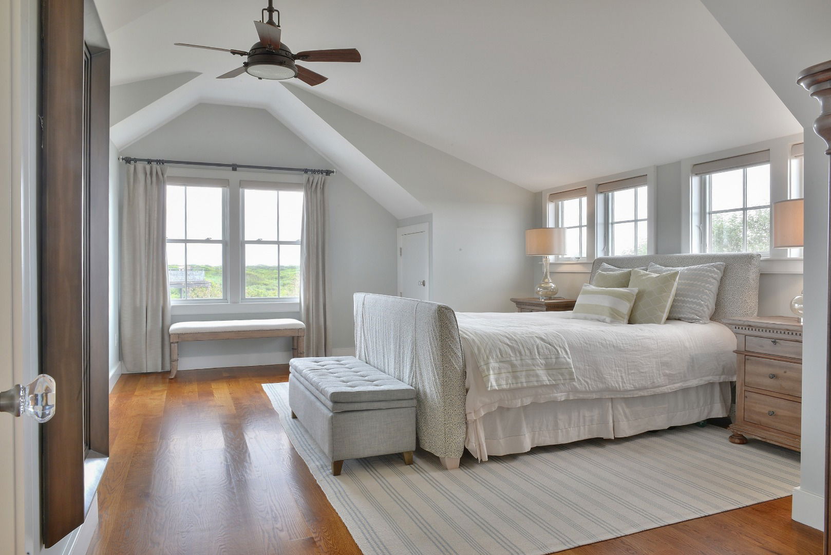 11 Columbus Avenue photo 31