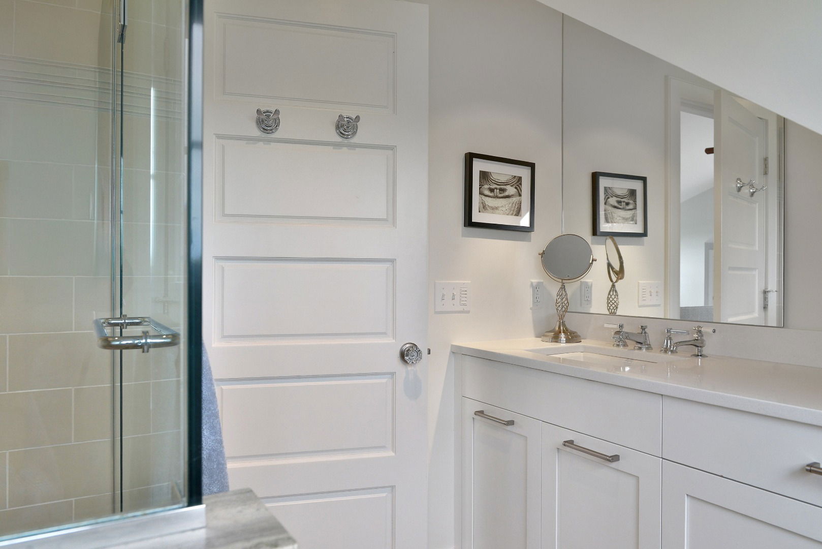 11 Columbus Avenue photo 35