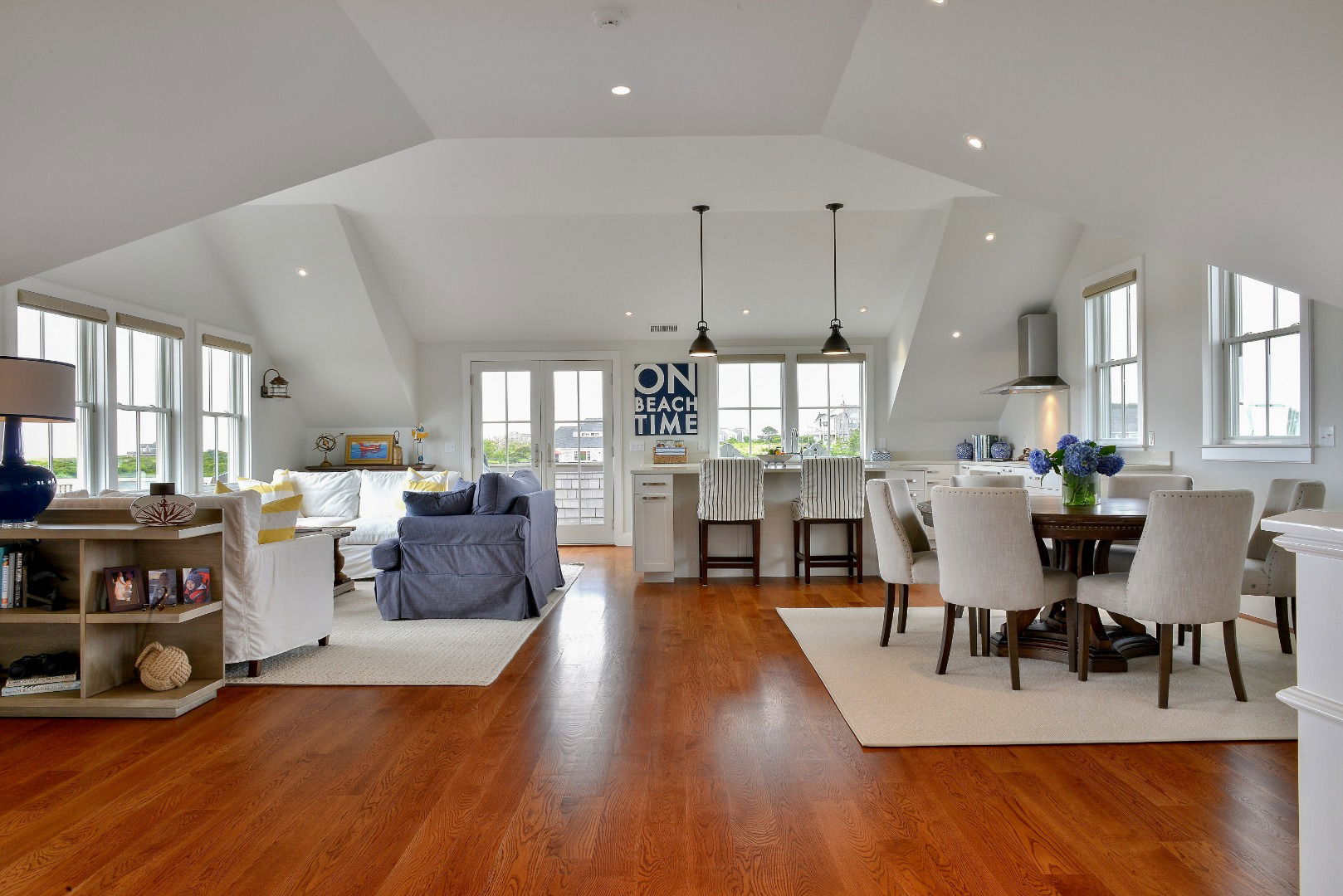 11 Columbus Avenue photo 4