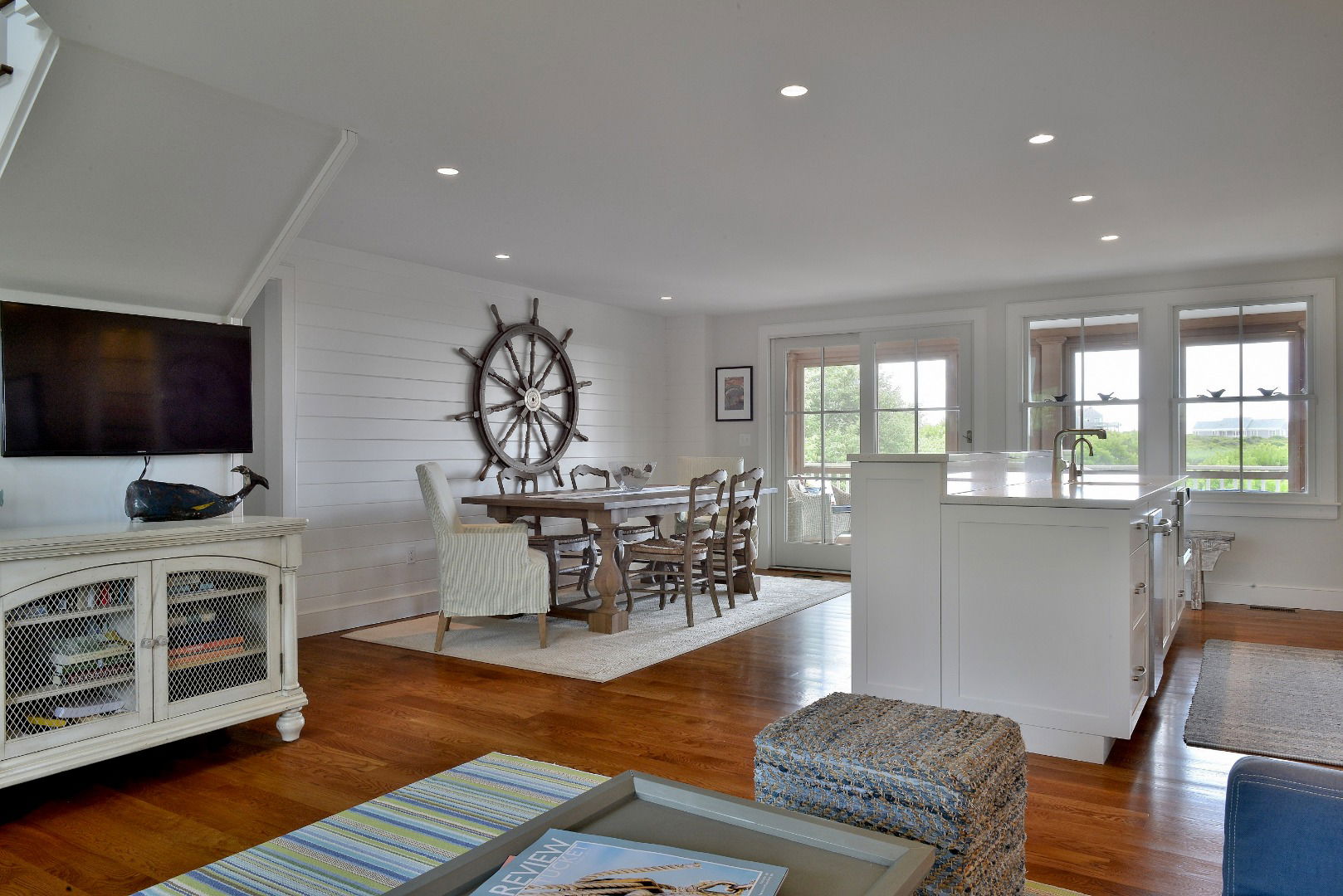 11 Columbus Avenue photo 8