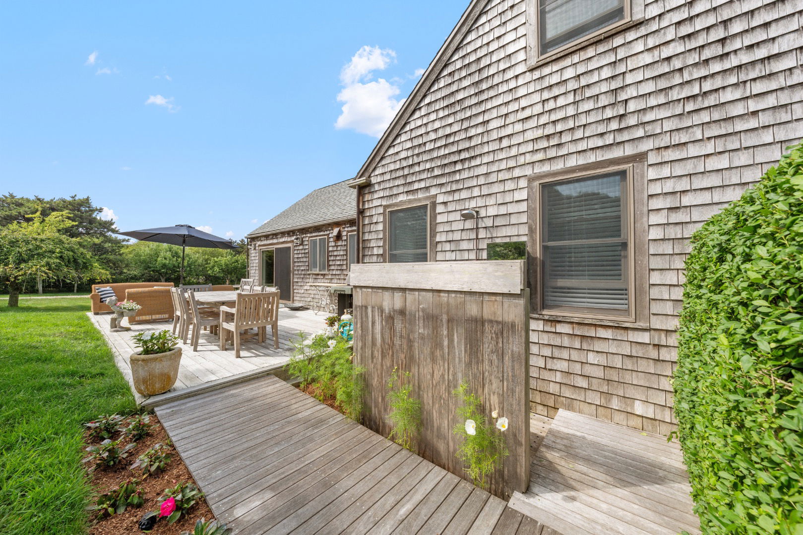 12 Longwood Drive photo 14