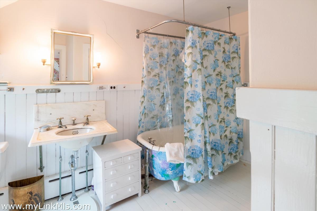 13 Cliff Road photo 32