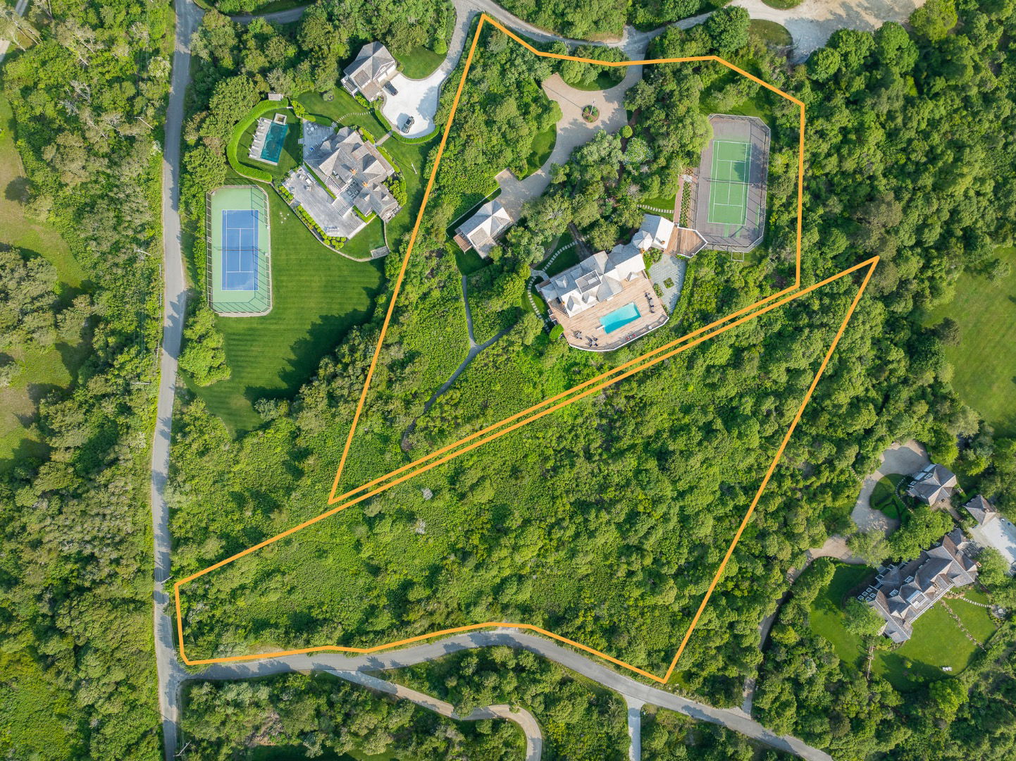 4 Shawkemo Hills Lane and 2 Wingspread Lane photo 2