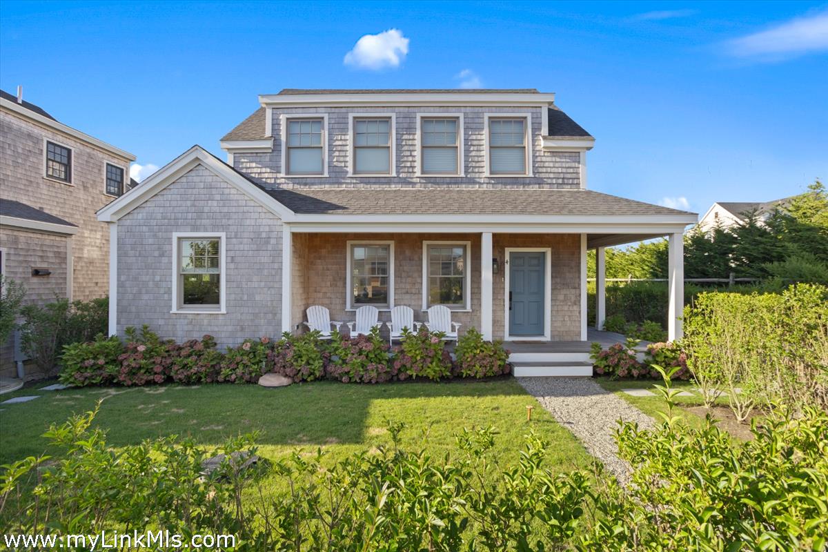 Photo of property  at 4 Lilac Court