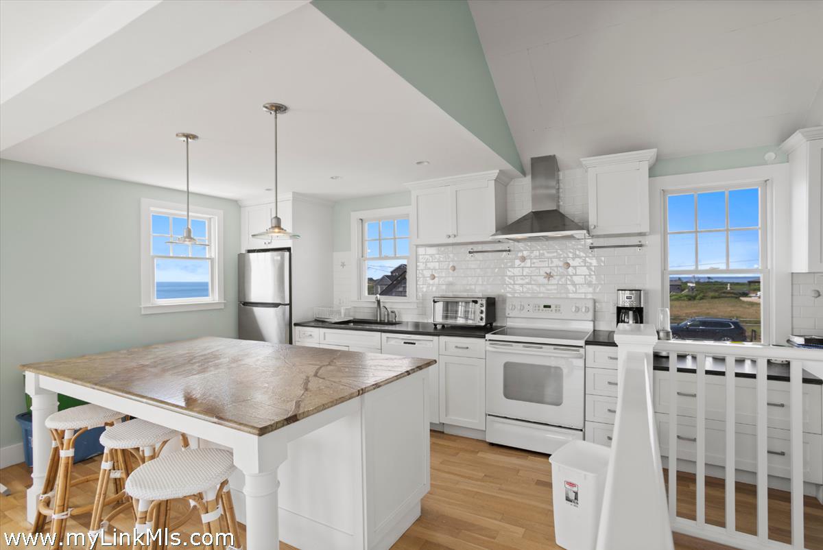 334 Madaket Road photo 9