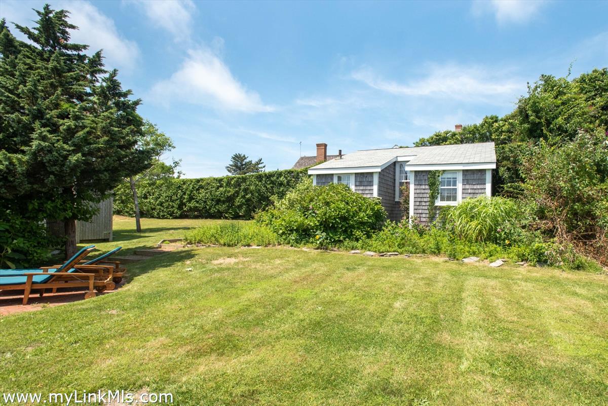 1 East Hallowell Lane photo 25