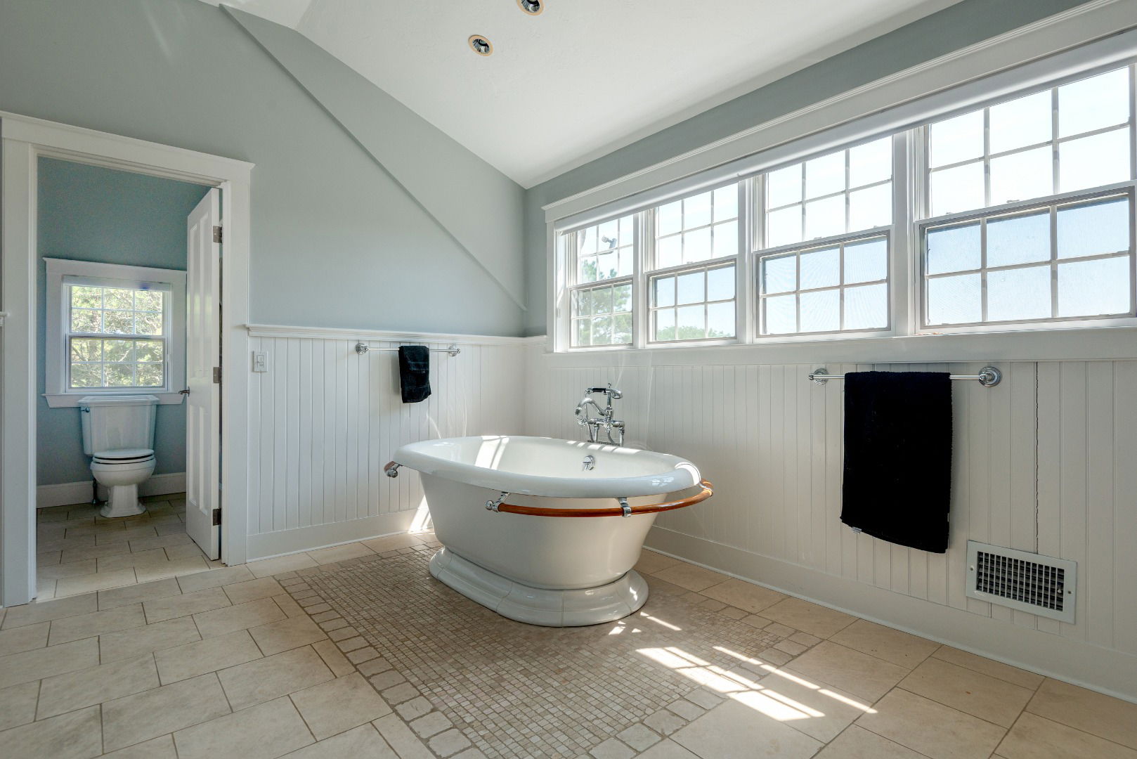 196 Cliff Road photo 24