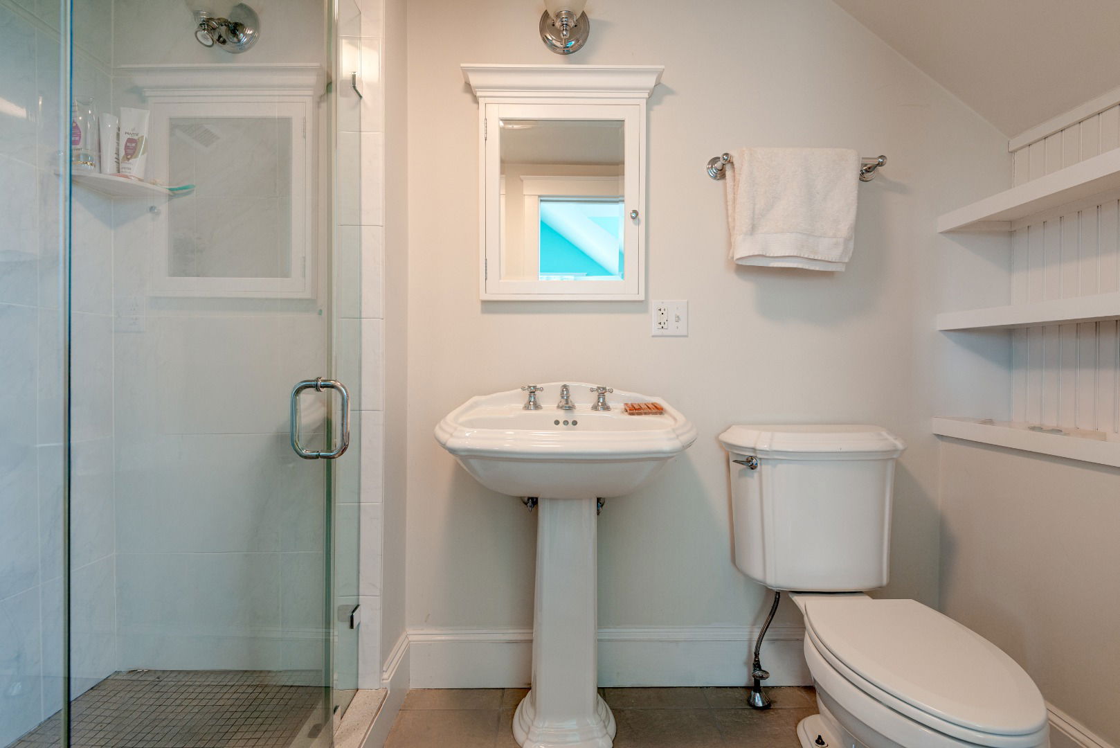 196 Cliff Road photo 27