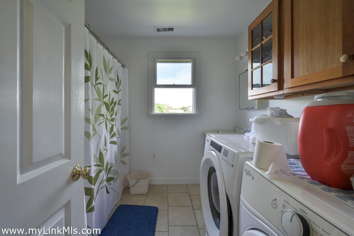 20 Pine Grove Road photo 11