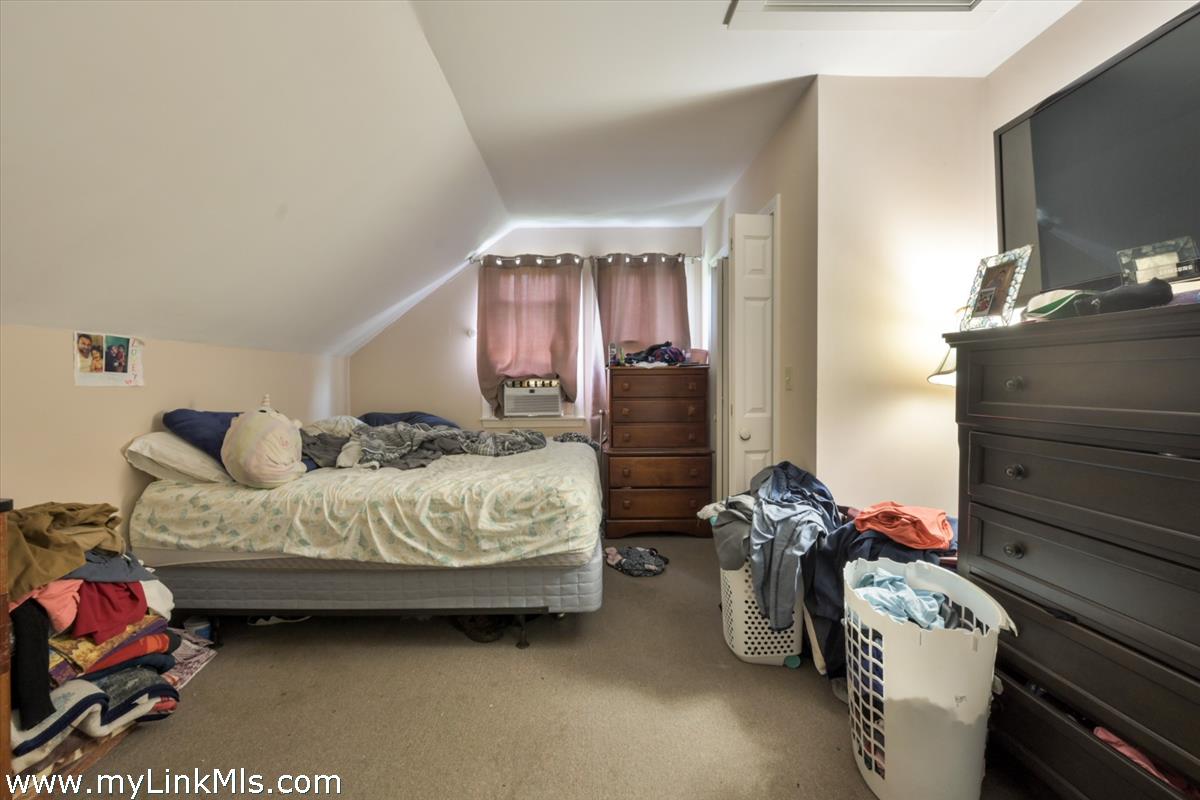 20 Pine Grove Road photo 14