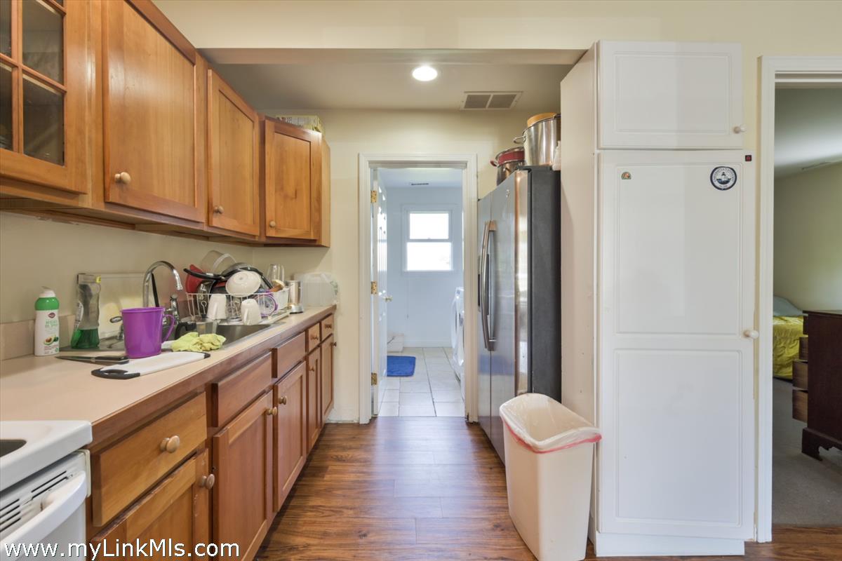 20 Pine Grove Road photo 4