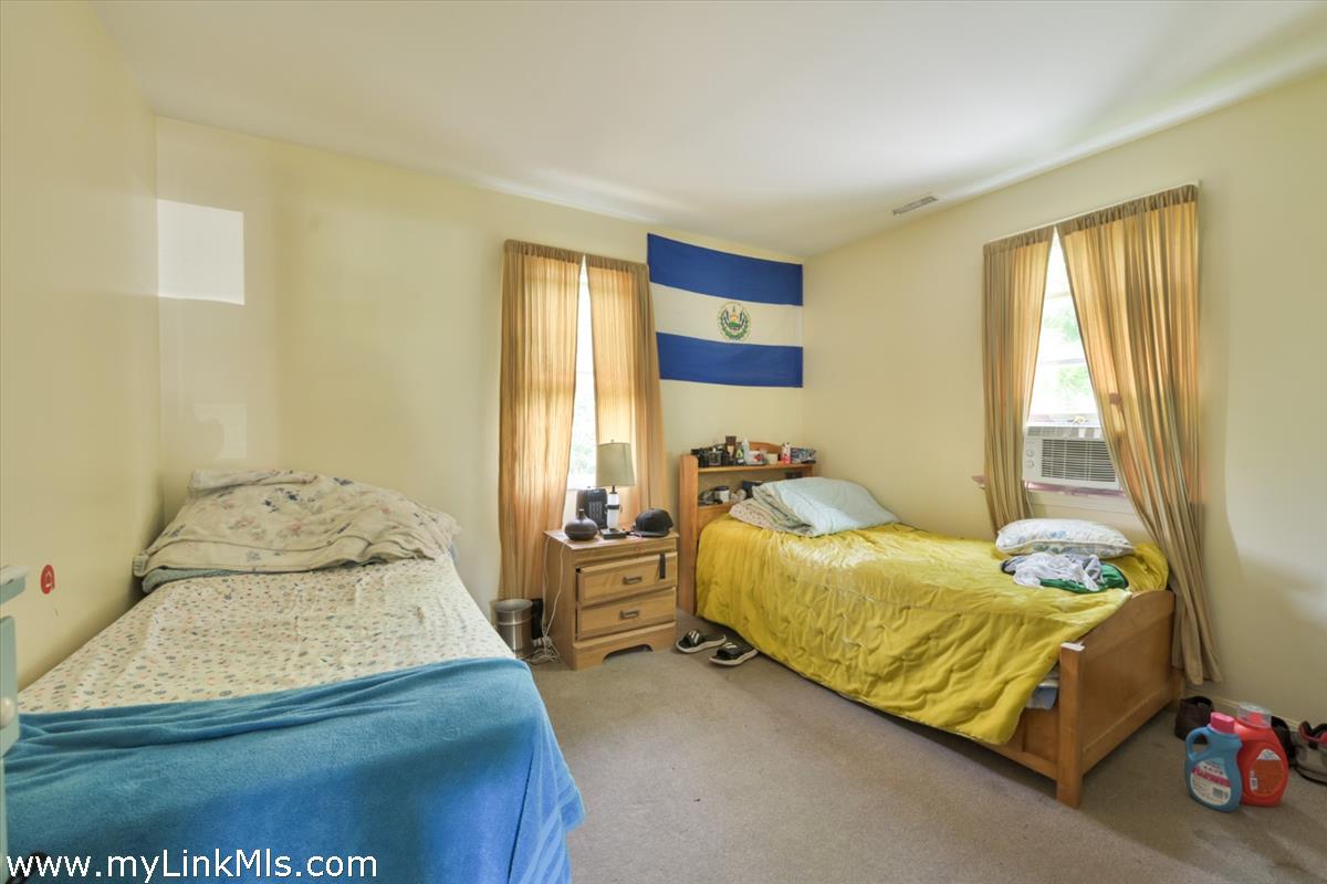 20 Pine Grove Road photo 7