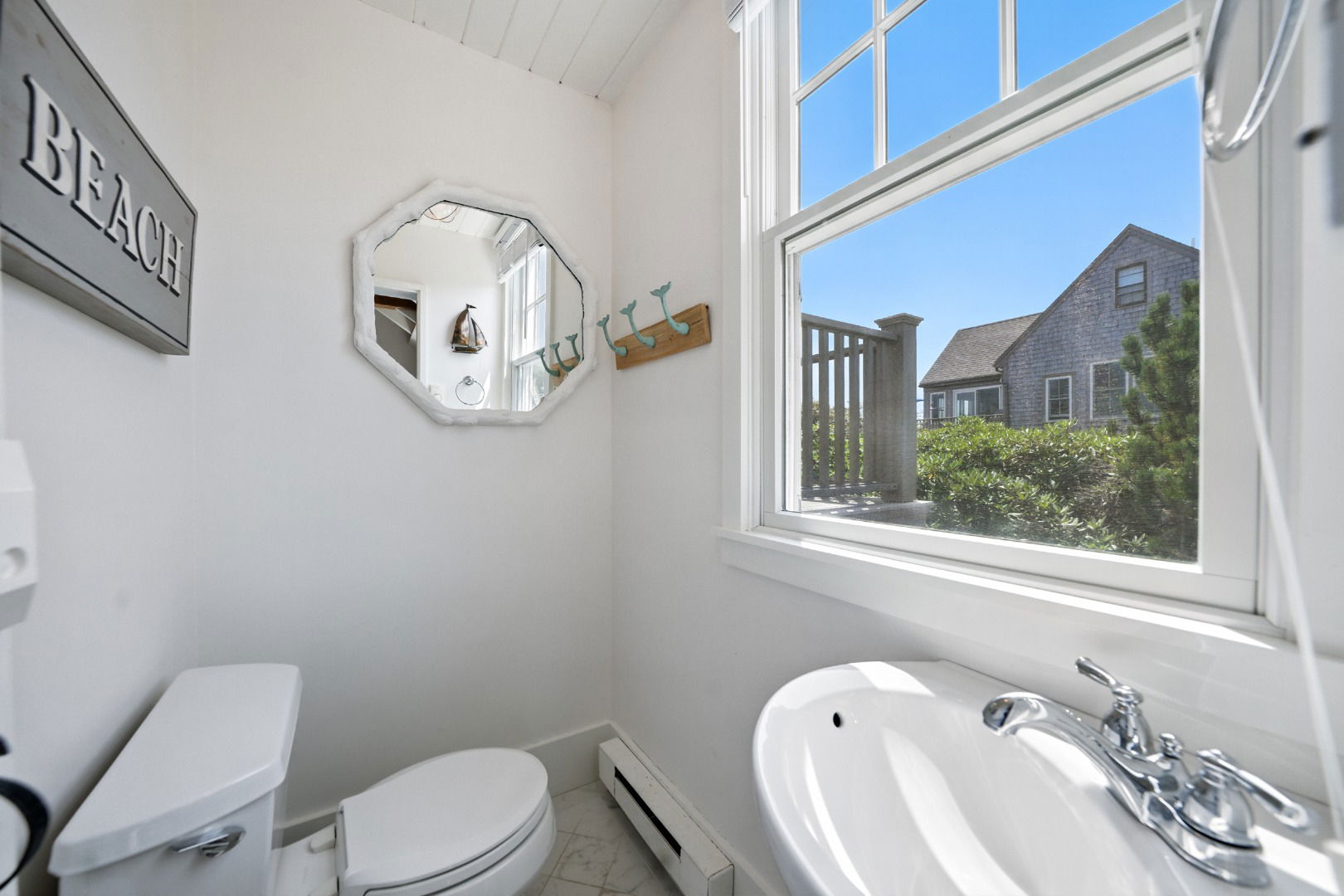 5 Hollister Road photo 12