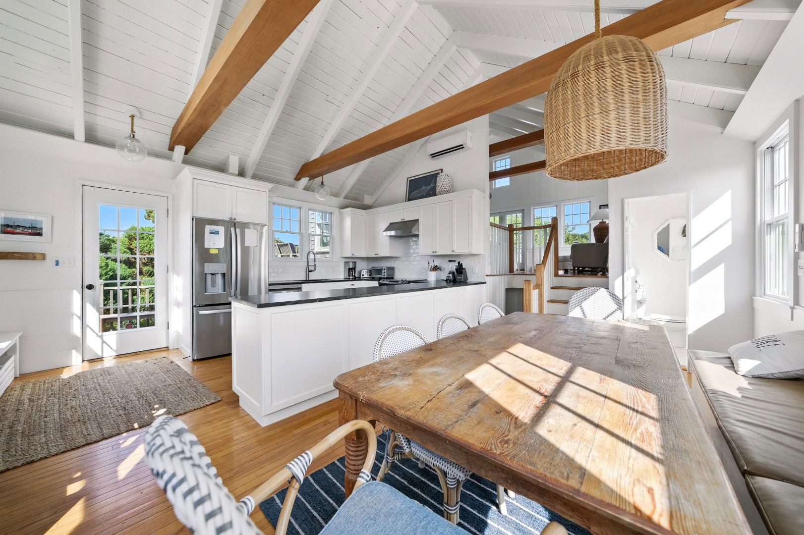 5 Hollister Road photo 6