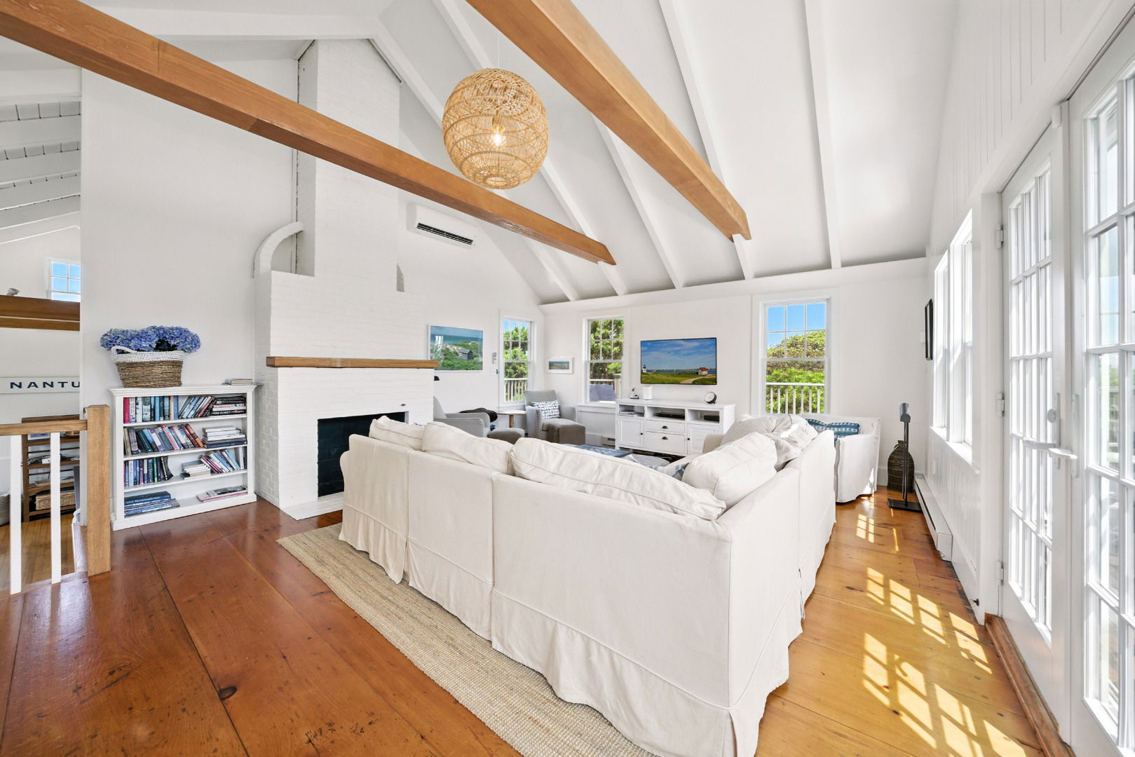5 Hollister Road photo 9