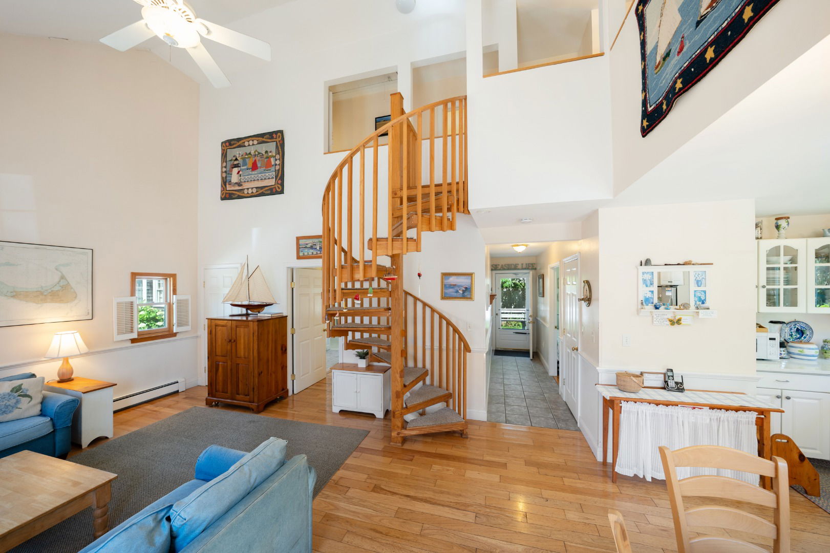 52 Pleasant Street photo 10