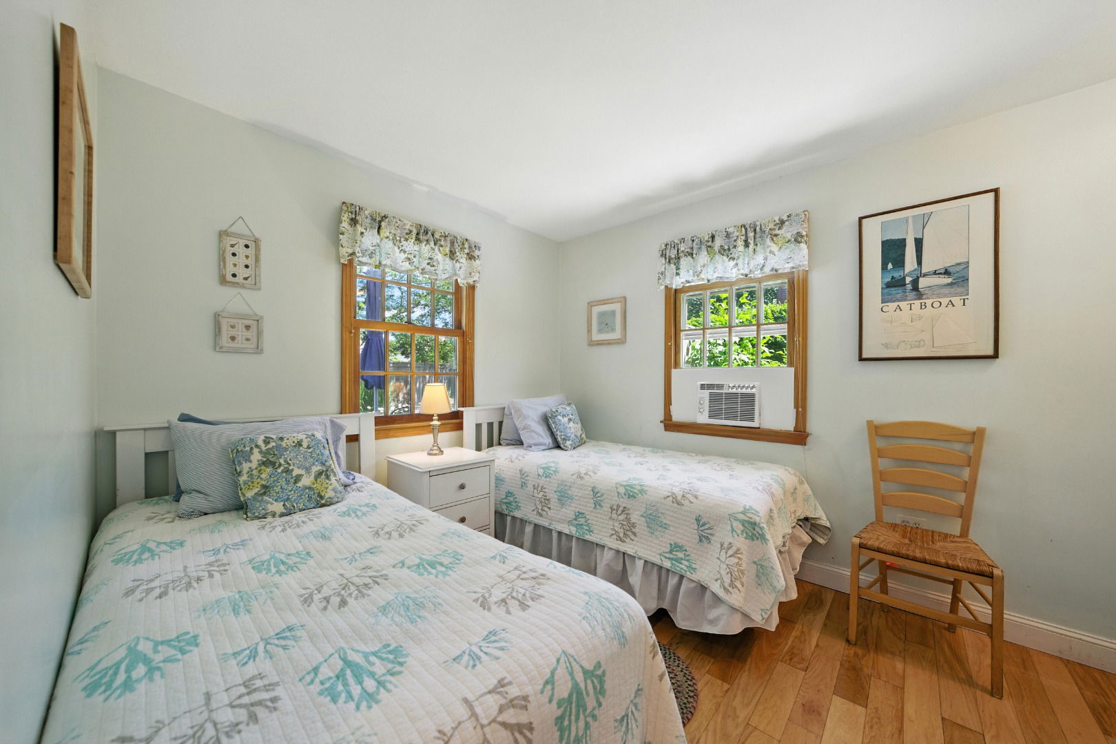 52 Pleasant Street photo 18
