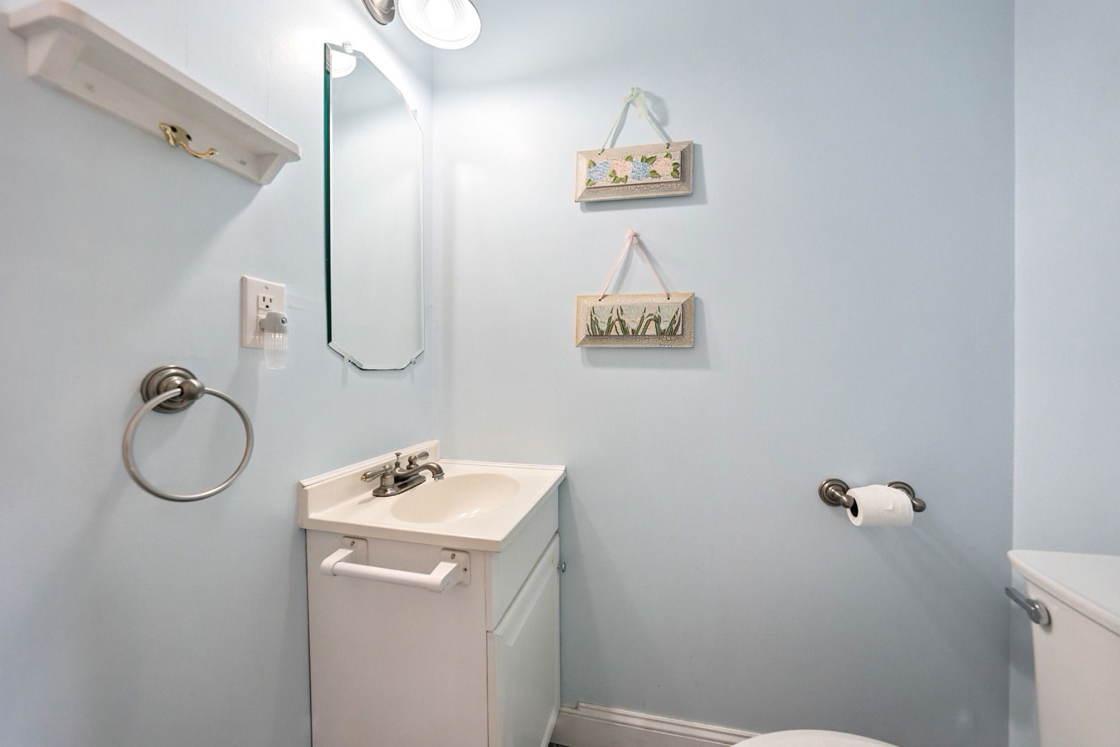 52 Pleasant Street photo 19