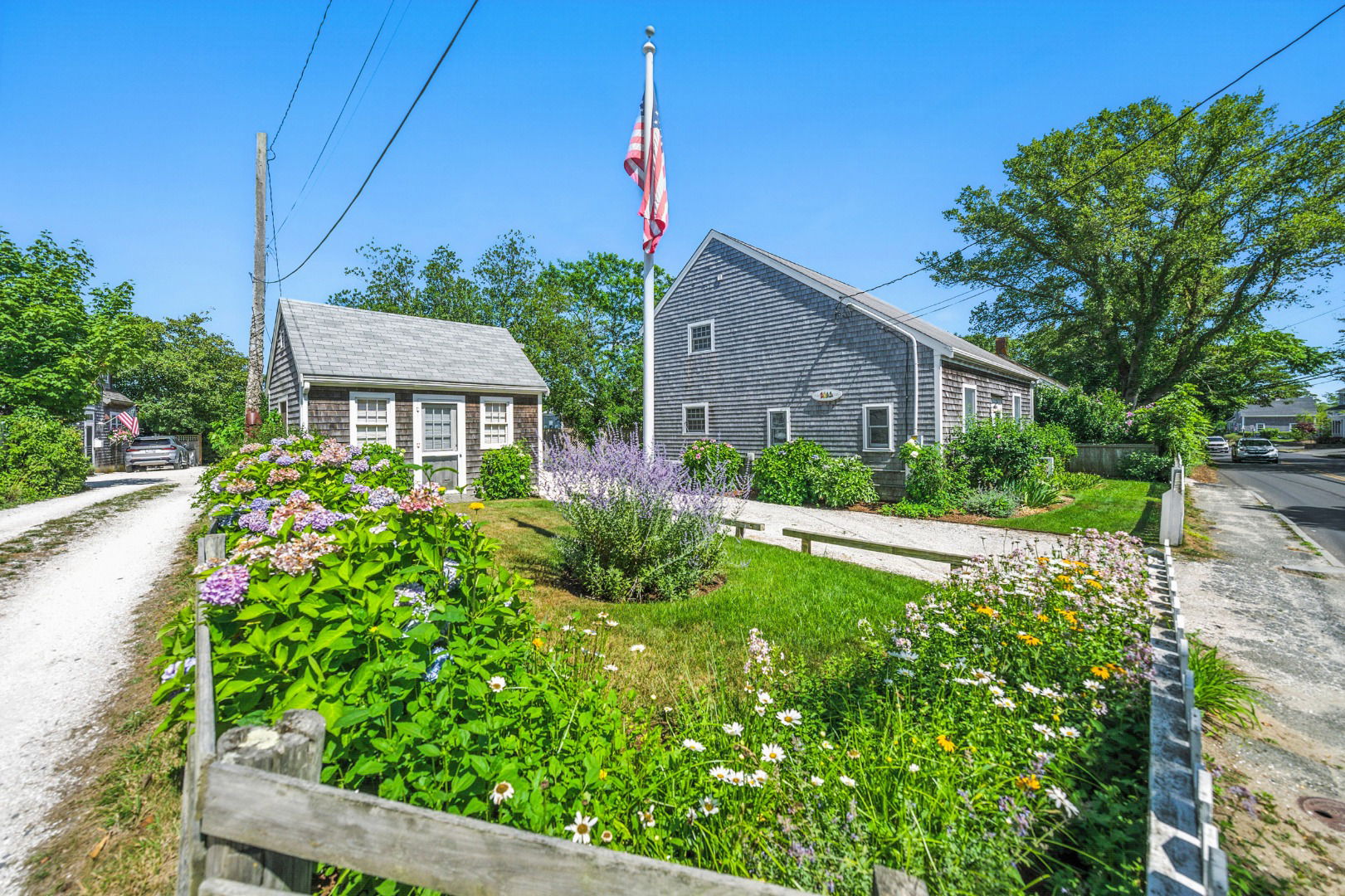 52 Pleasant Street photo 2