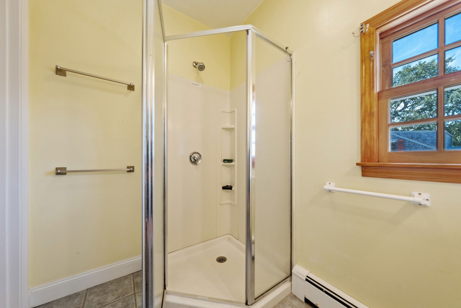 52 Pleasant Street photo 27