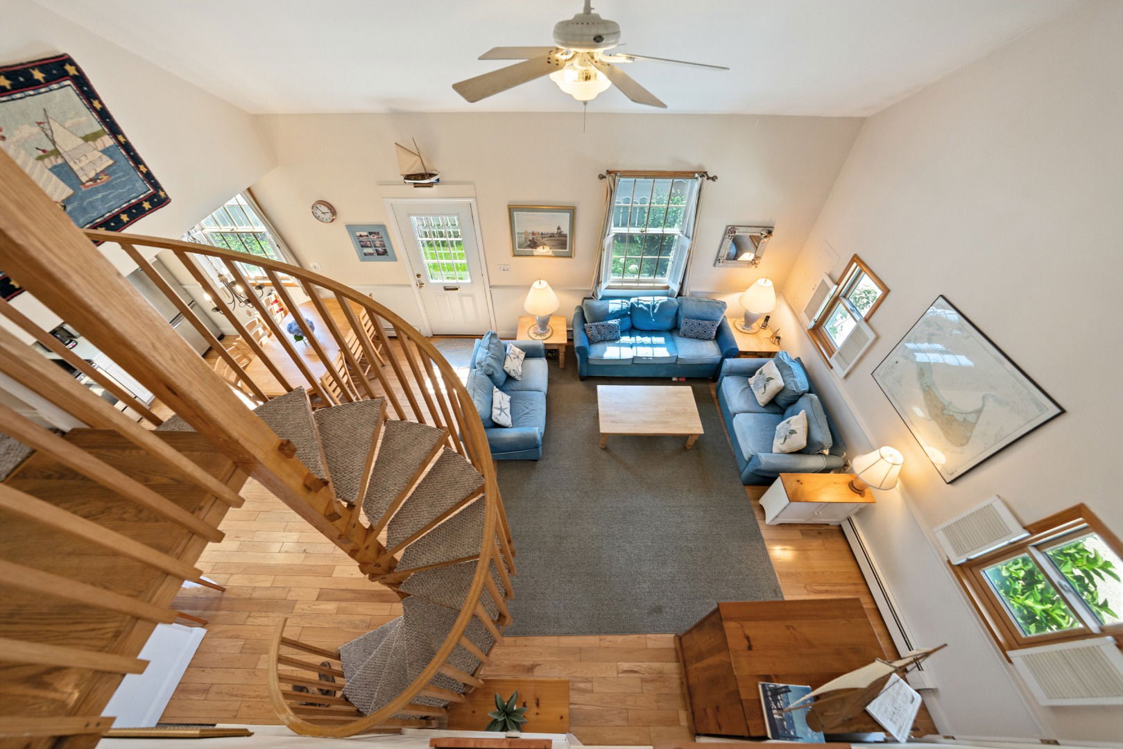 52 Pleasant Street photo 28
