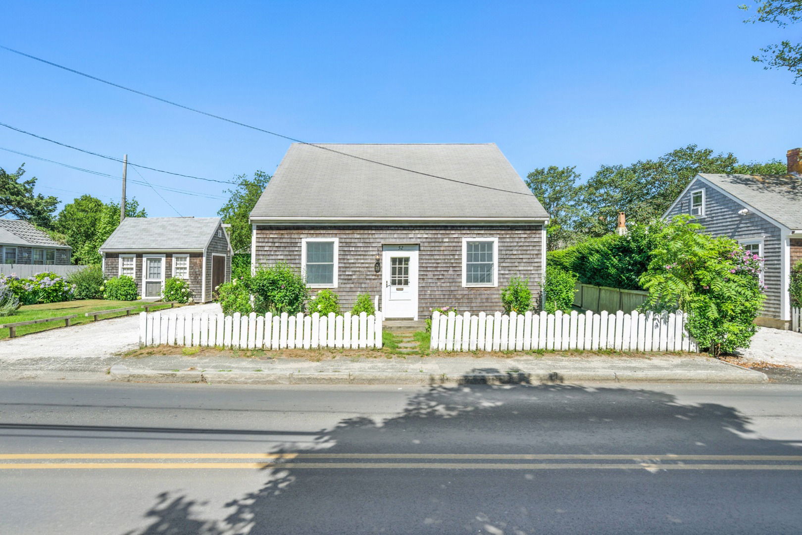 52 Pleasant Street photo 3