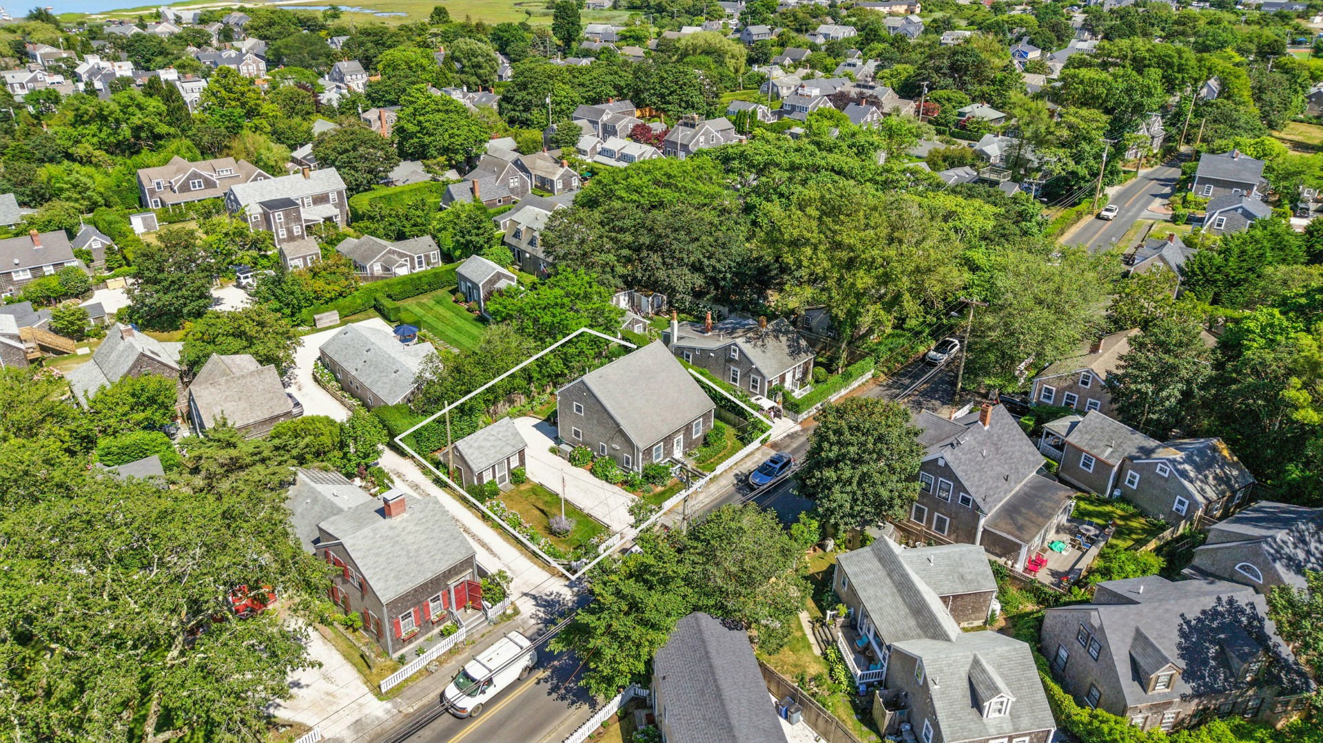 52 Pleasant Street photo 34