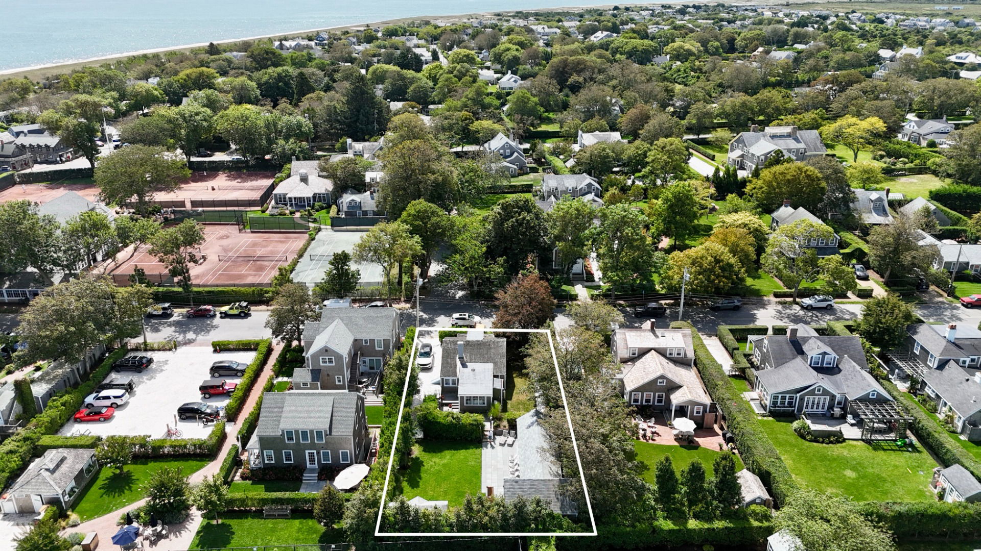 Photo of Nantucket vacation rental property at 17 New Street, Nantucket MA 02564