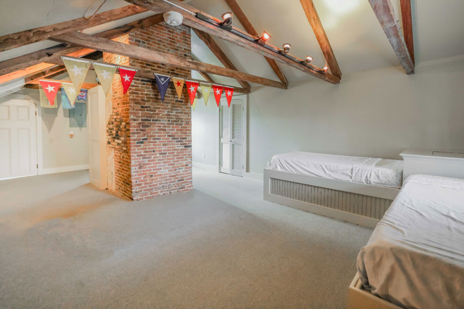 10 Milk Street photo 29