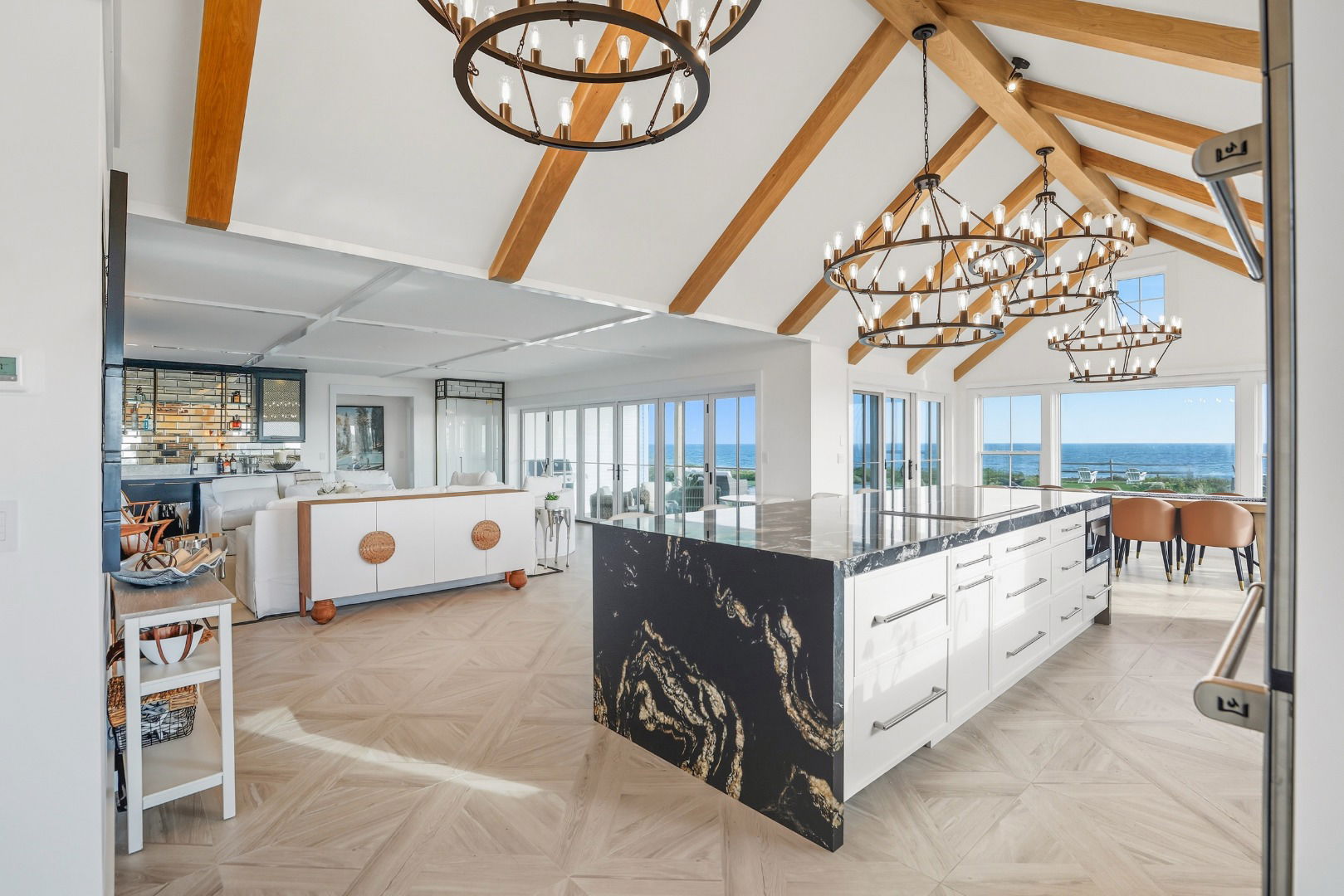 56R Madequecham Valley Road photo 5