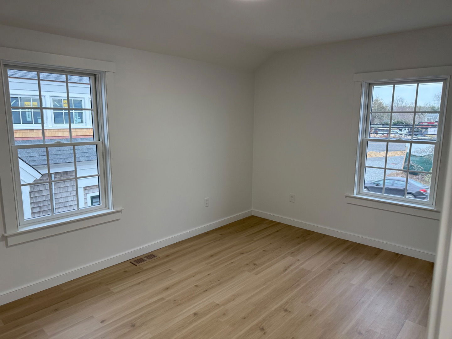 106 Old South Road photo 17