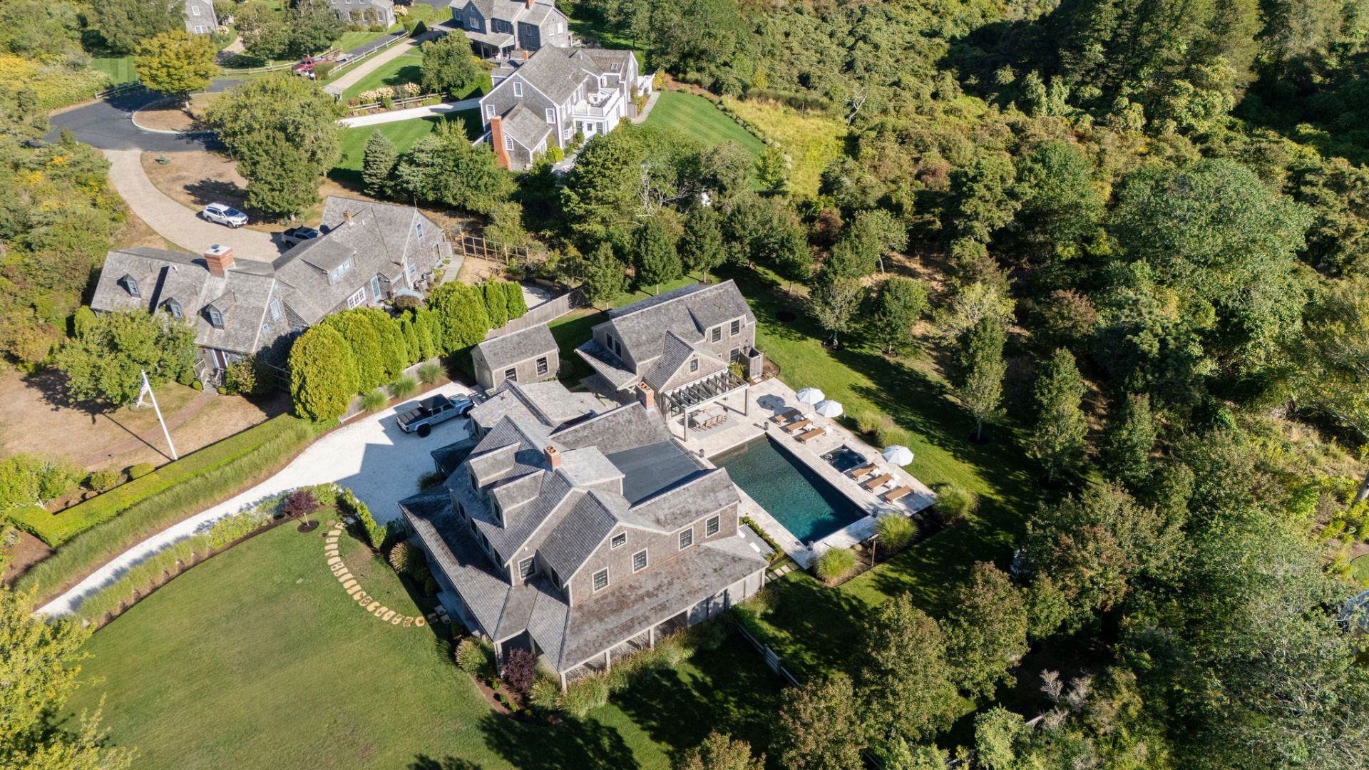 8 Austin Farm Drive photo 2