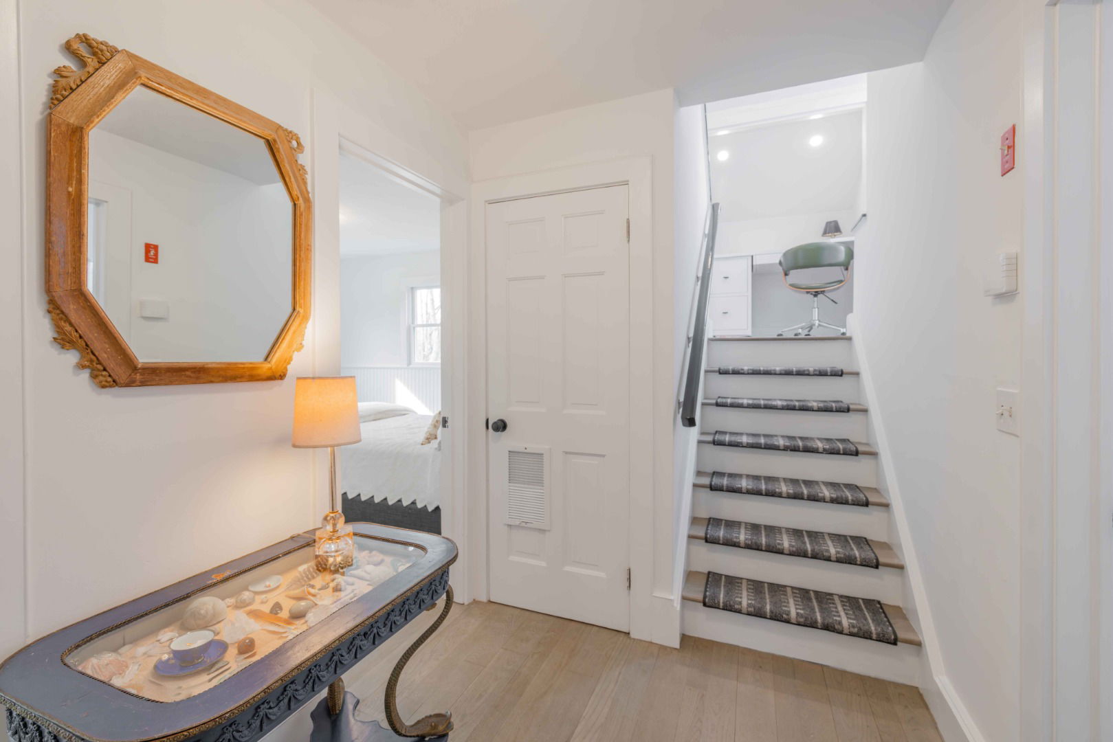 20 Lyons Lane photo 13