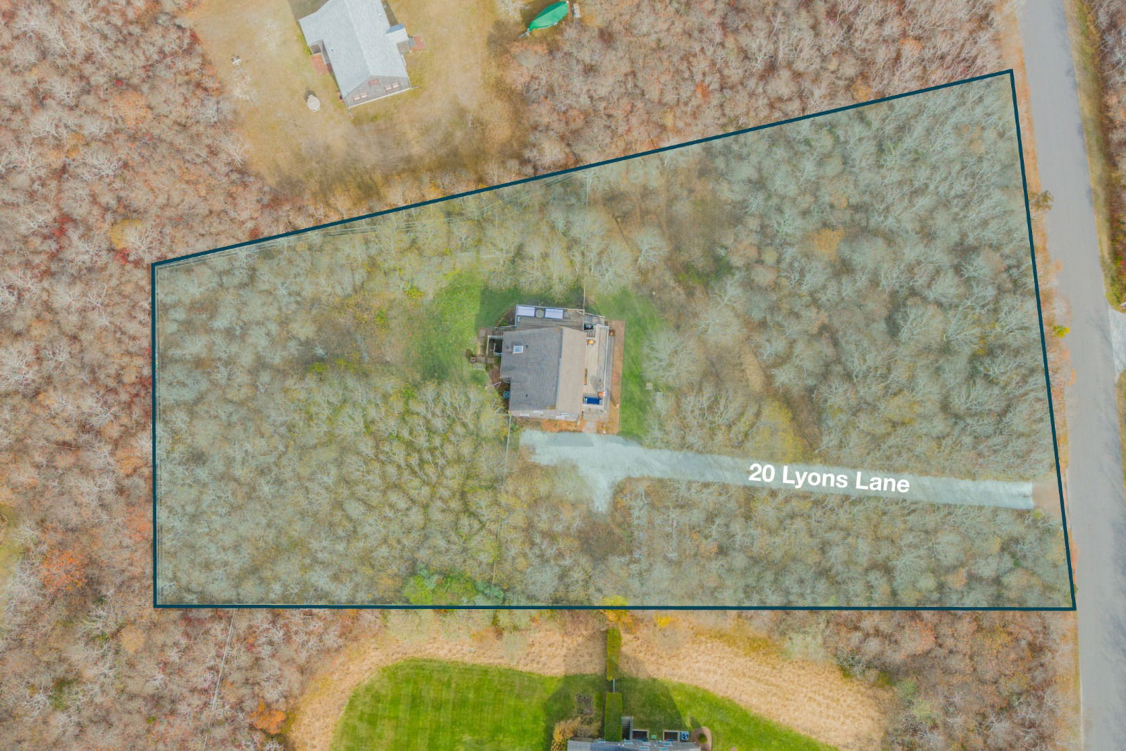 20 Lyons Lane photo 2